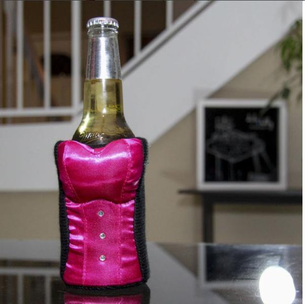 Hot Pink Beer or Water Coolie Made in USA – Winding Brook Ranch, Tipsy  Totes Gifts, Wine Gifts, Beer Koozies